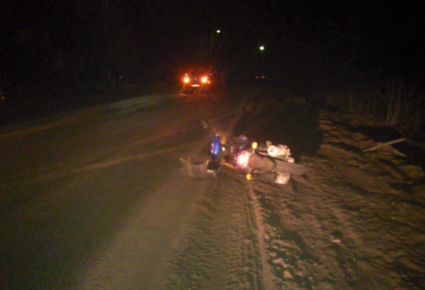 Водитель из Новошахтинска  бросил умирать скутериста