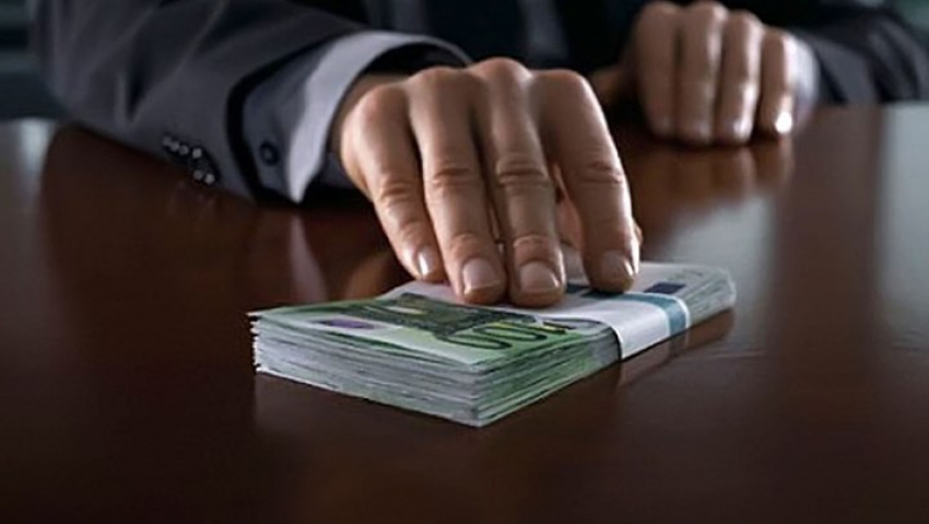 В Ростовской области женщина пыталась за 35 тысяч рублей откупиться от административного наказания