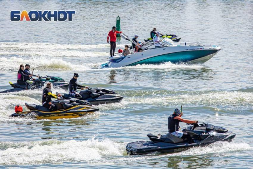 Пляжи Ростовской области начали готовить к купальному сезону