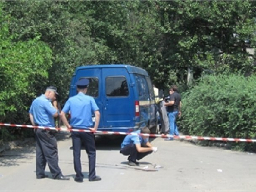 В Ростовской области дальнобойщик избил и ограбил водителя