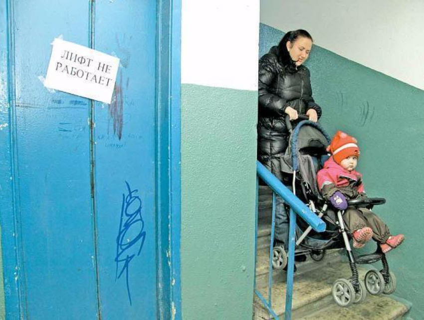 Опасные лифты в городах Ростовской области заменят за 490 миллионов рублей