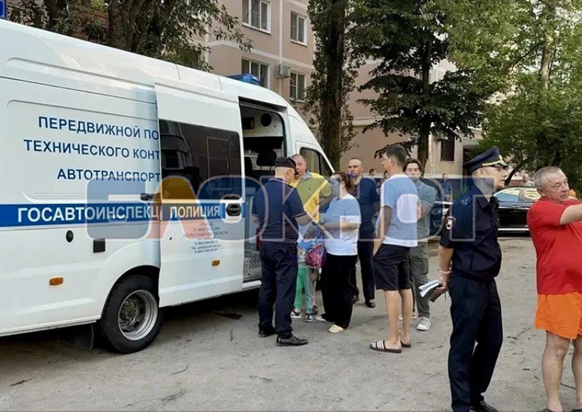 После пожара на Северном в Ростове сгорел 21 автомобиль: семь владельцев обратились в полицию