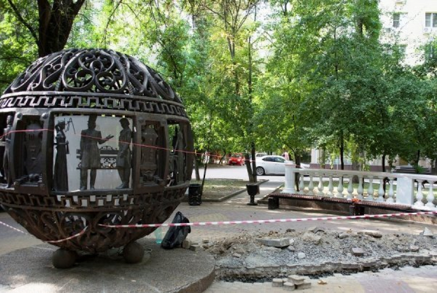 В центре Ростова поменяют плитку и установят новую систему освещения