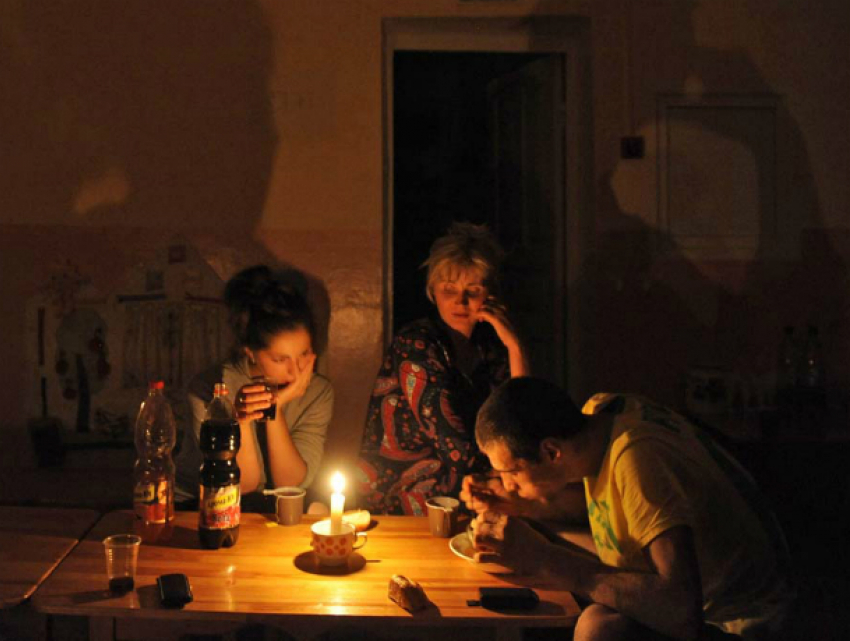 Десять тысяч жителей Ростовской области останутся без света из-за миллионных долгов