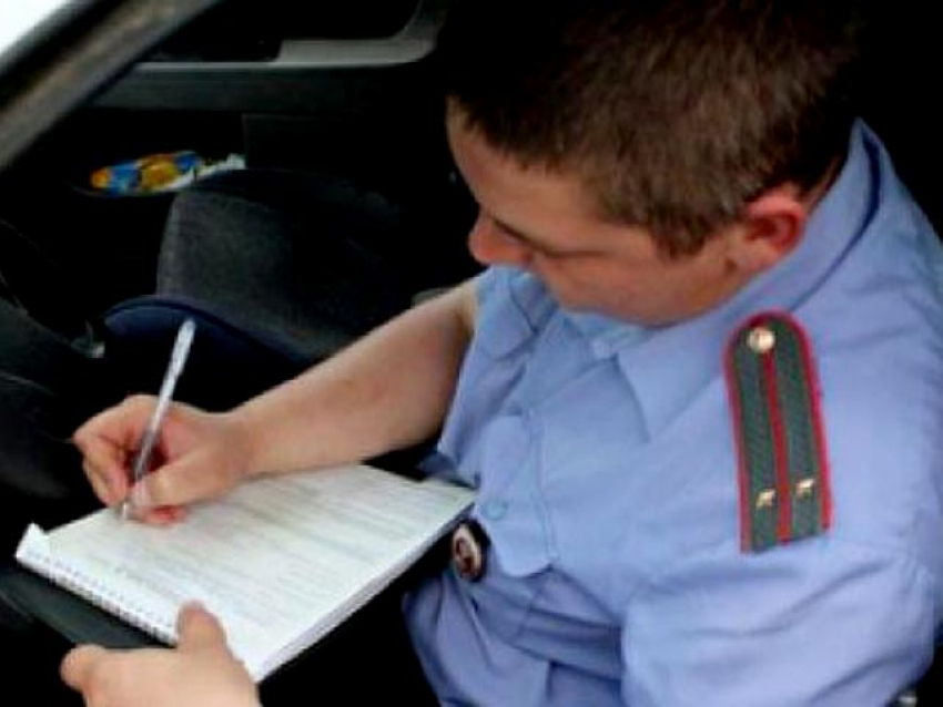 За сутки полиция Ростовской области составила больше четырех тысяч административных протоколов 