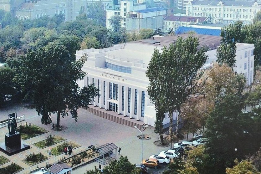 Владельцы разрушенного ростовского кинотеатра «Россия» выступили против возврата ему статуса памятника