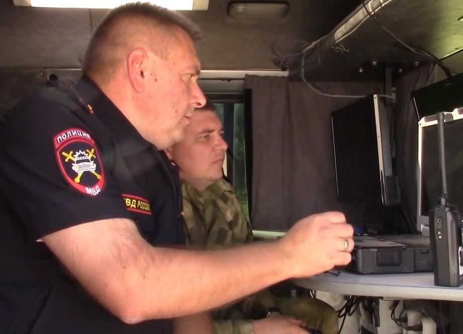 Полицейские начали патрулировать дороги в Ростовской области при помощи аэростата
