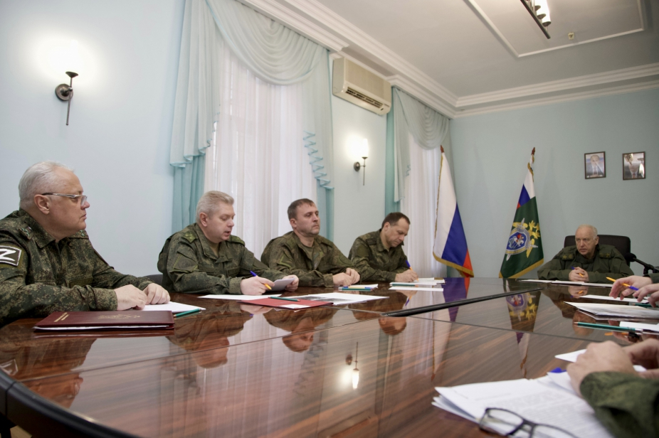Двух командиров подразделений ВСУ и Нацгвардии Украины доставили в Ростовскую область