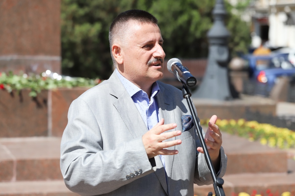 Новый-архитектор-LE5_MS-3wbDO6osNY6oFucsBMrgmyqYk.jpg