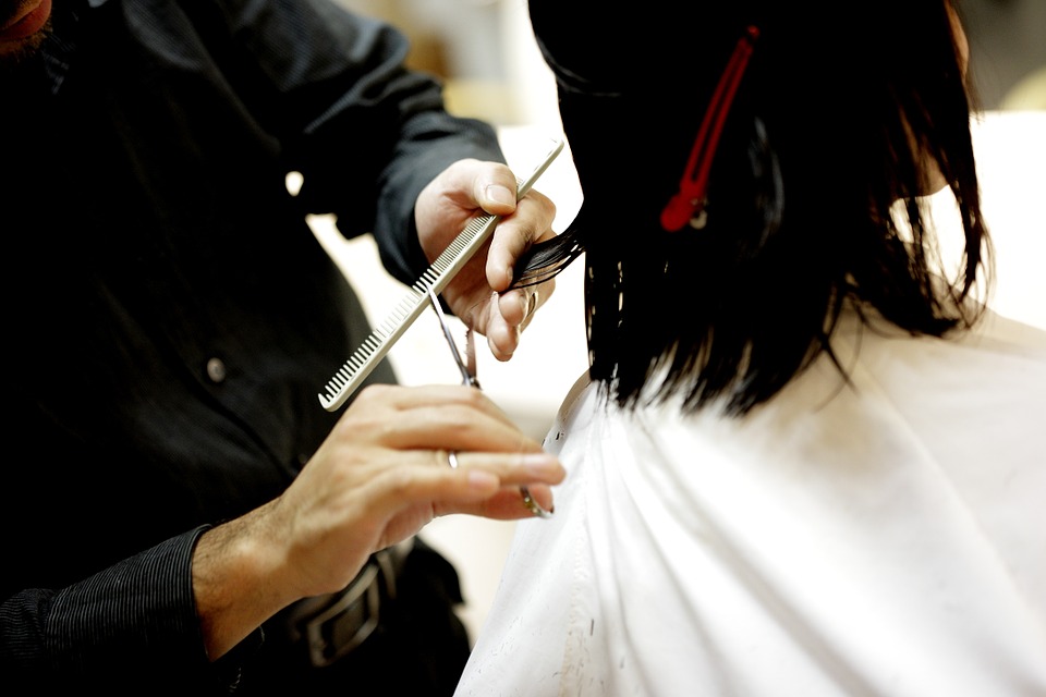 haircut-834280_960_720.jpg