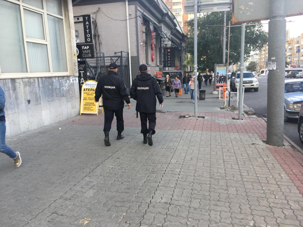 полиция на улице 2.jpg