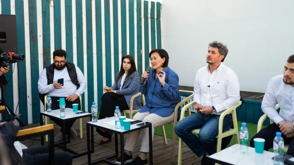 GZM09942.jpg GZM09942.jpg