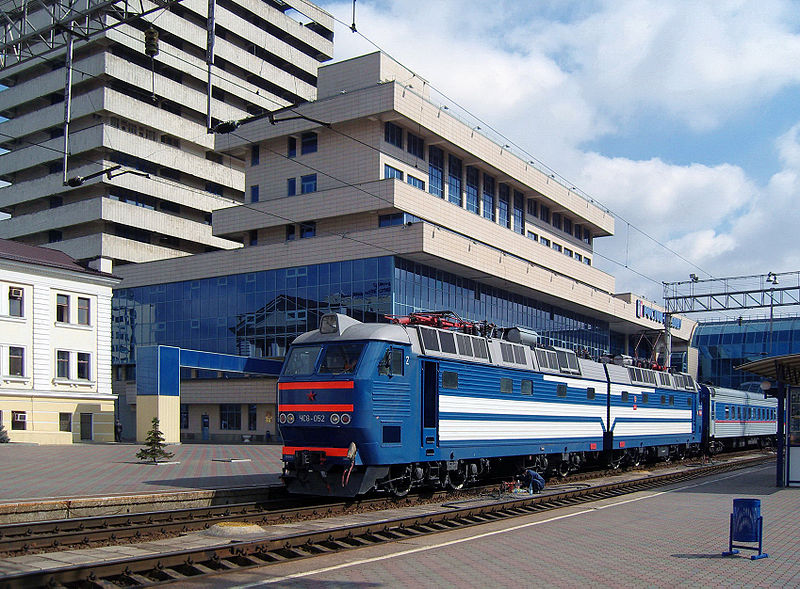 800px-Tikhiy_Don_Russian_train.jpg